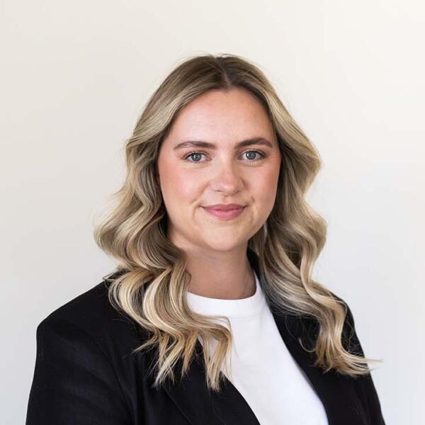 Headshots-jordyn